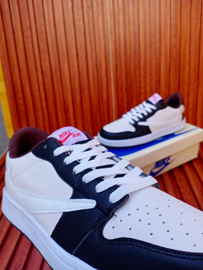 Air Jordan 1 Low X Travis Scott "White Black"