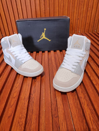 Air Jordan 1 High "WHITE GREY"