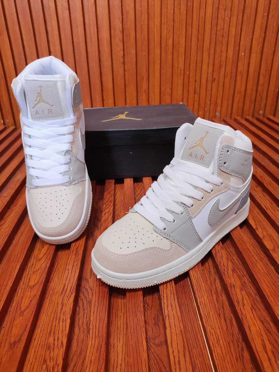 Air Jordan 1 High "WHITE GREY"