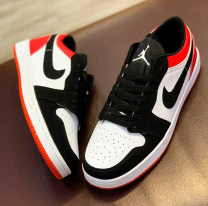 Air Jordan 1 Low "Black Toe"