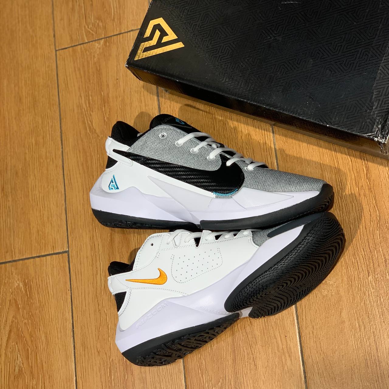 ZOOM FREAK 2 "GRAY BLACK"