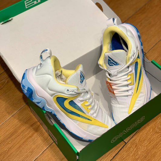 NIKE GIANNIS IMMO 3 WHITE/YELLOW/BLUE