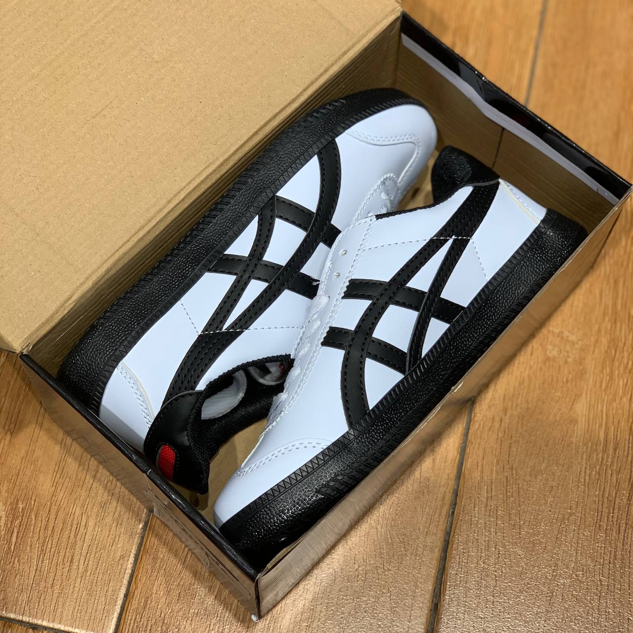 Onitsuka TIger